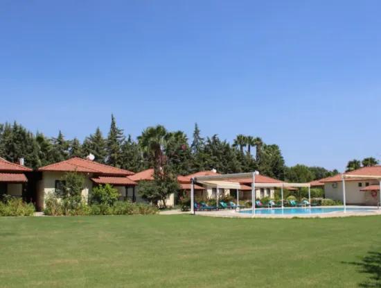 Dalyan Villa Candurmaz. Dalyan Nehri Kenarında Büyük Havuzlu Villalar.