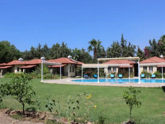 Dalyan Villa Candurmaz. Dalyan Nehri Kenarında Büyük Havuzlu Villalar.