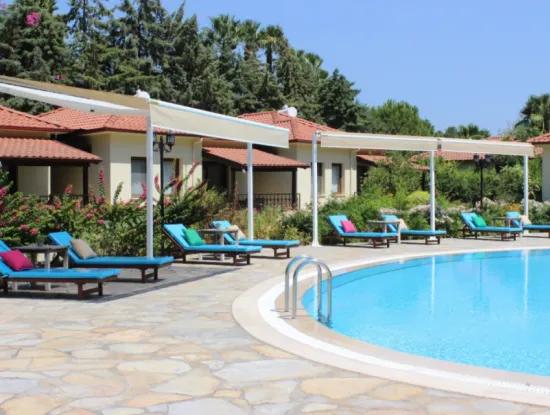 Dalyan Villa Candurmaz. Dalyan Nehri Kenarında Büyük Havuzlu Villalar.