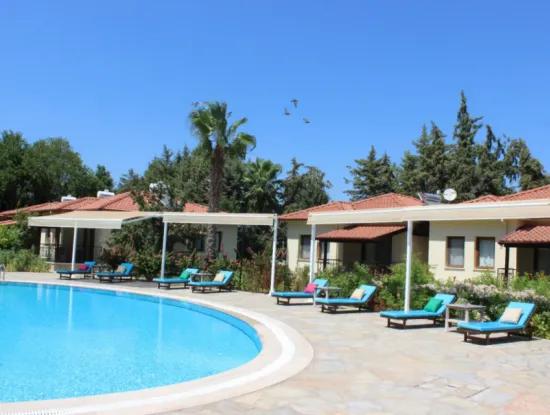 Dalyan Villa Candurmaz. Dalyan Nehri Kenarında Büyük Havuzlu Villalar.