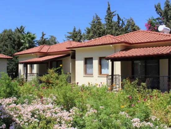 Dalyan Villa Candurmaz. Dalyan Nehri Kenarında Büyük Havuzlu Villalar.