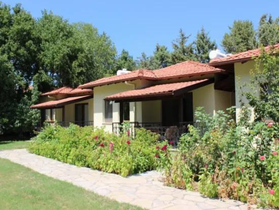 Dalyan Villa Candurmaz. Dalyan Nehri Kenarında Büyük Havuzlu Villalar.