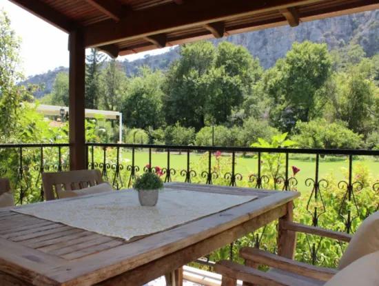 Dalyan Villa Candurmaz. Dalyan Nehri Kenarında Büyük Havuzlu Villalar.