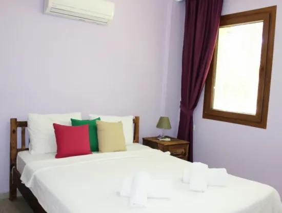 Dalyan Villa Candurmaz. Dalyan Nehri Kenarında Büyük Havuzlu Villalar.