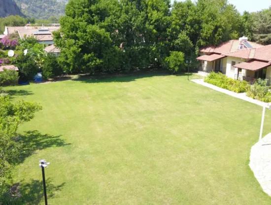 Dalyan Villa Candurmaz. Dalyan Nehri Kenarında Büyük Havuzlu Villalar.